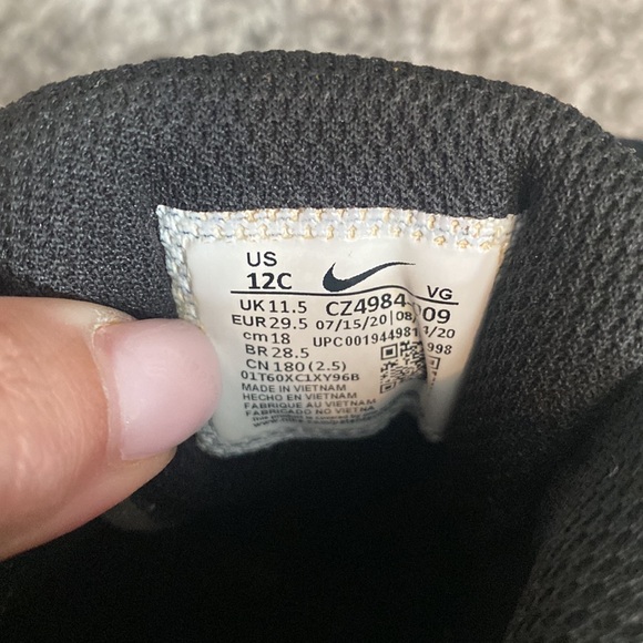 Nike Vapor Ultrafly 31 cleats - Picture 5 of 5